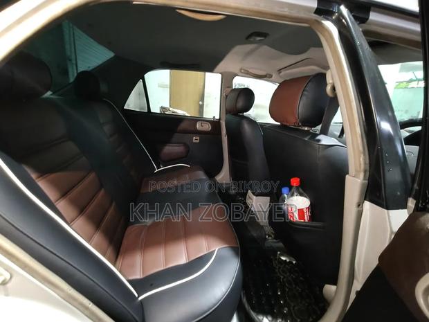 Toyota Corolla 2000 Pearl