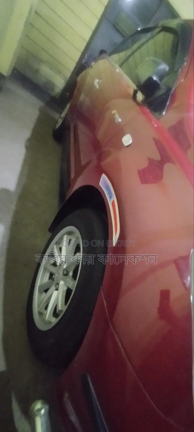 Toyota IST 2004 Red