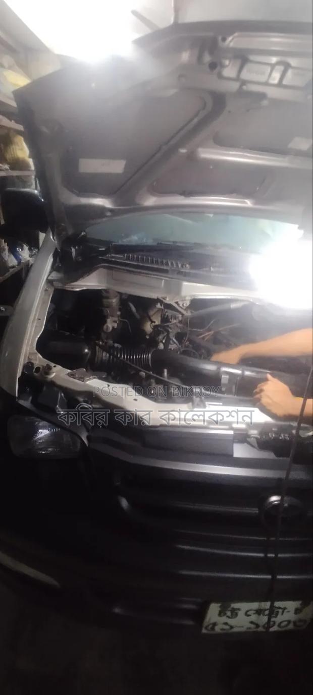 Toyota Noah 2003 Silver
