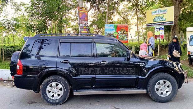 Mitsubishi Pajero Pininfarina 2004 Black
