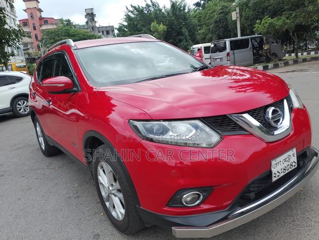 Nissan X-Trail 2.0 Hybrid FWD 2016 Red