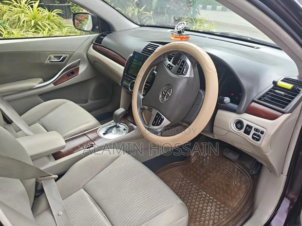 Toyota Premio 2012 Red