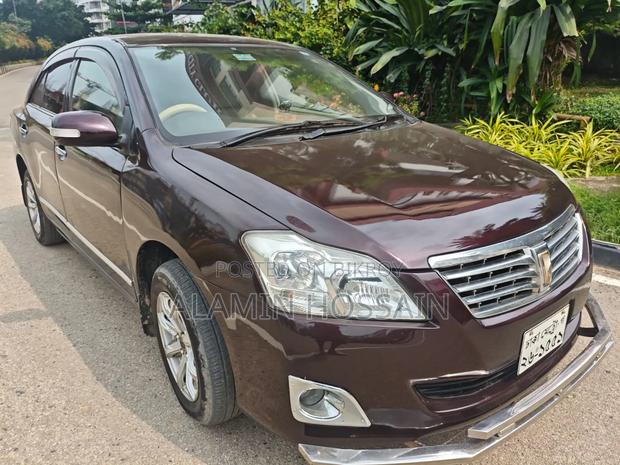 Toyota Premio 2012 Red