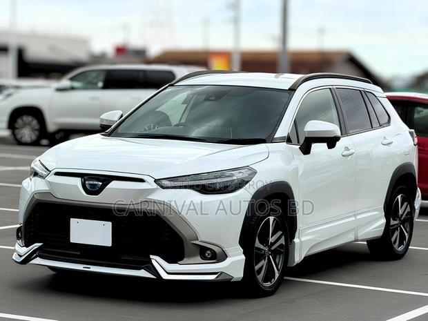 Toyota Corolla Cross 1.8 Hybrid AWD 2021 Pearl