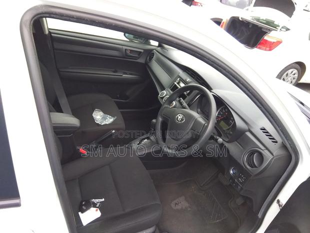 Toyota Axio 2021 White
