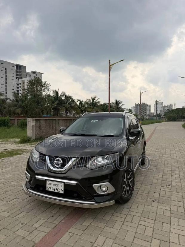 Nissan X-Trail 2016 Green