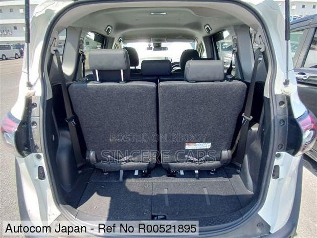 Toyota Sienta 2021 Pearl