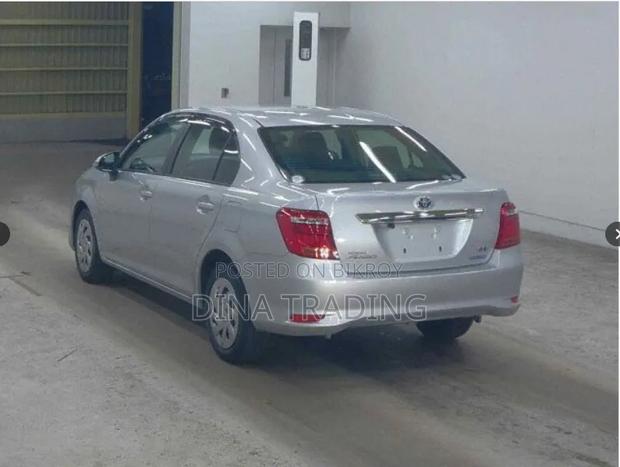 Toyota Axio 2021 Silver