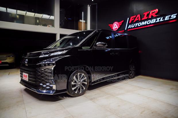 Toyota Voxy 2023 Black