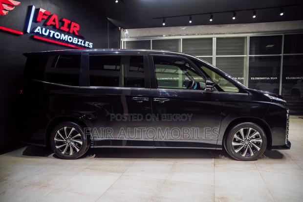Toyota Voxy 2023 Black