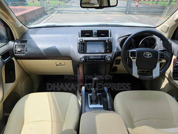 Toyota Land Cruiser Prado 2016 Pearl