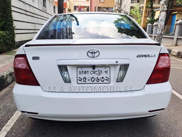 Toyota Corolla 2005 White