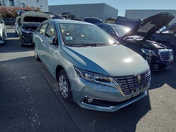 Toyota Premio 1.5 FWD 2020 Green