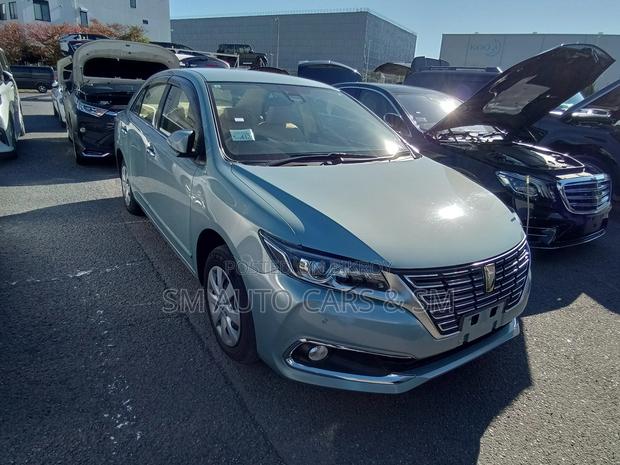 Toyota Premio 1.5 FWD 2020 Green