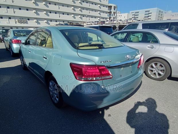 Toyota Premio 1.5 FWD 2020 Green