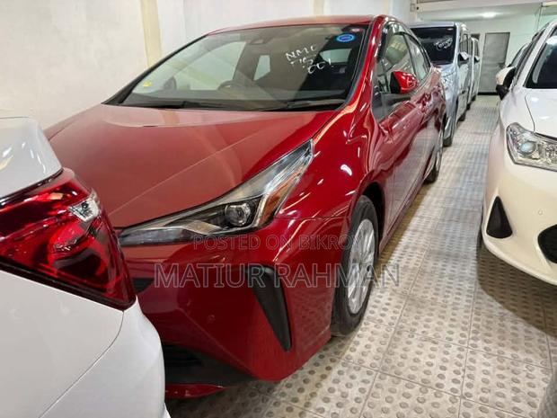 Toyota Prius 2020 Red