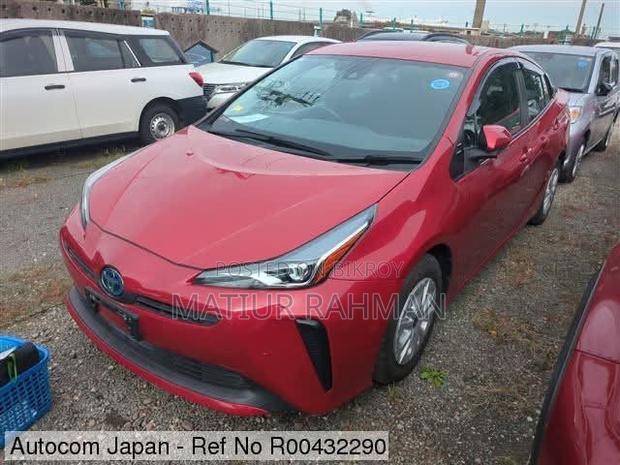 Toyota Prius 2020 Red