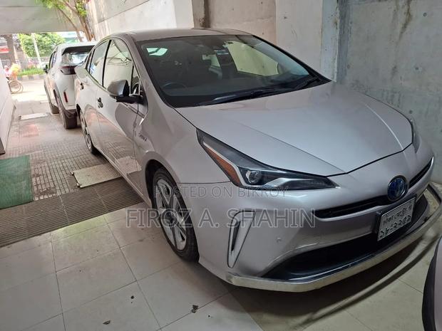 Toyota Prius 2019 Silver