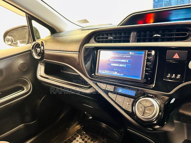 Toyota Aqua 2015 Red