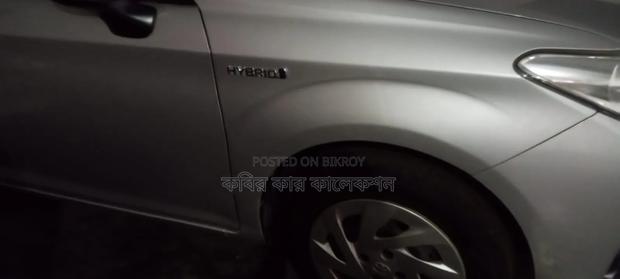 Toyota Corolla Fielder 2019 Silver