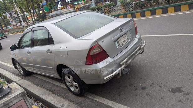 Toyota Corolla 2004 Silver