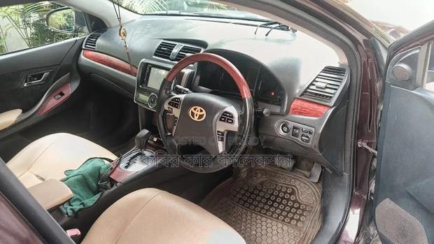 Toyota Premio 2010 Maroon