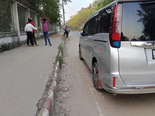 Toyota Noah 2016 Silver