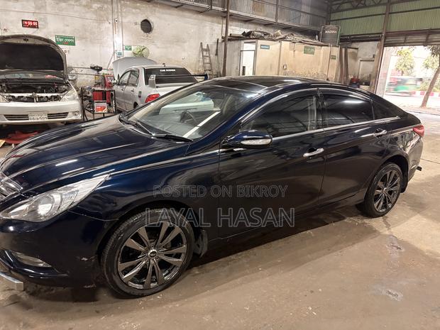 Hyundai Sonata 2012 Blue