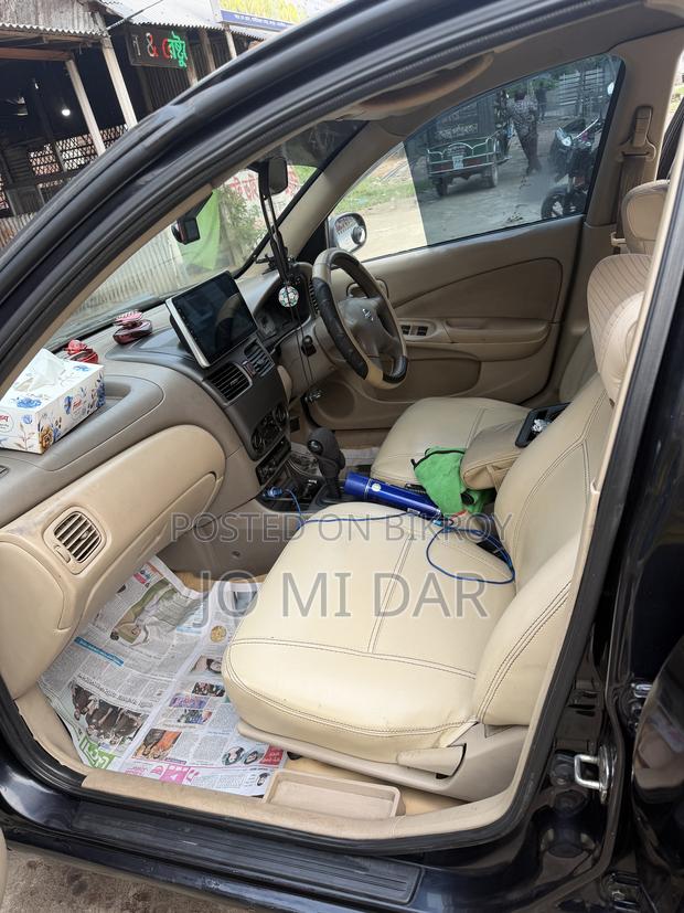 Nissan Sunny 2008 Black