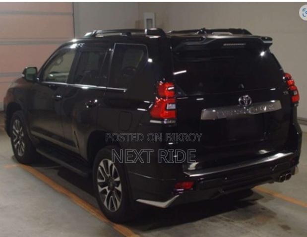 Toyota Land Cruiser Prado 2023 Black