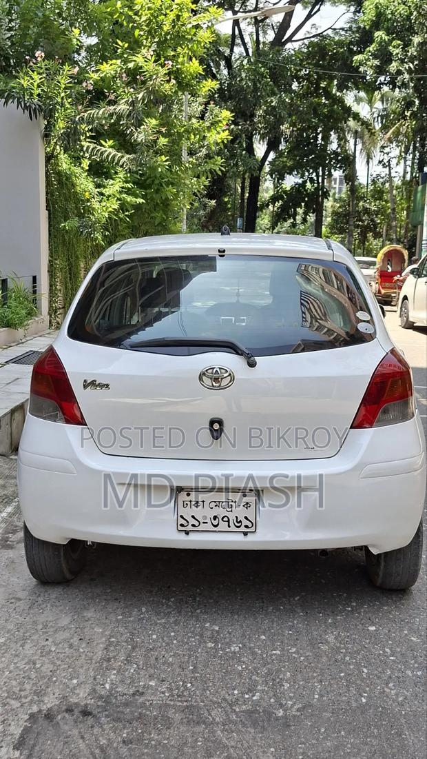Toyota Vitz 2008 White