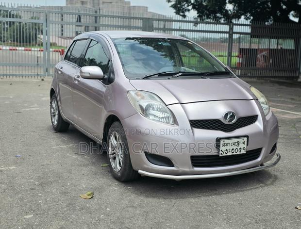 Toyota Vitz 2010 Pink