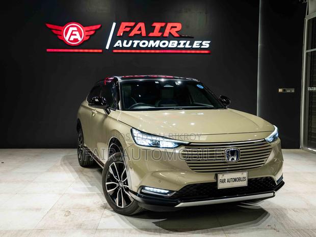 Honda Vezel 2021 Beige
