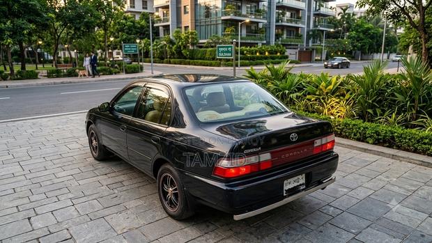 Toyota Corolla Sedan 1994 Black