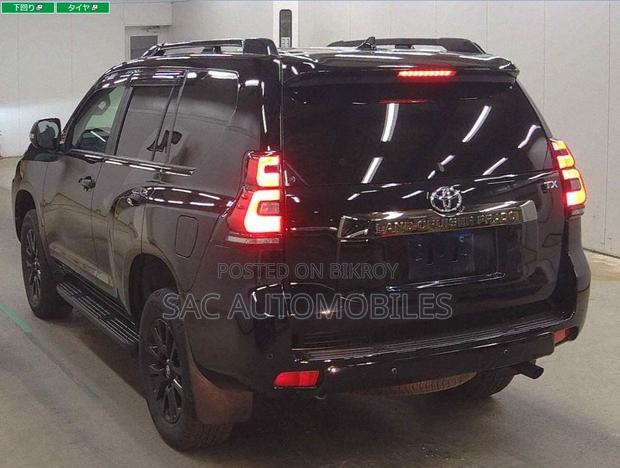 Toyota Land Cruiser Prado 2.7 2021 Black