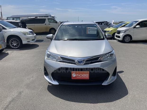 Toyota Corolla Fielder 2021 Silver
