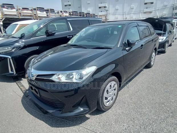 Toyota Corolla Fielder 2021 Black