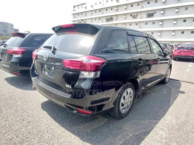 Toyota Corolla Fielder 2021 Black