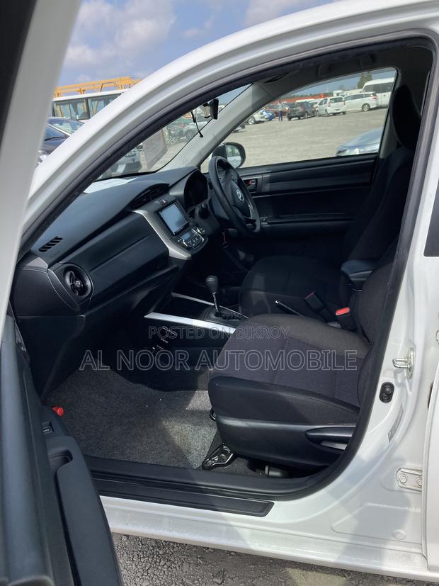 Toyota Corolla Fielder 2021 Pearl
