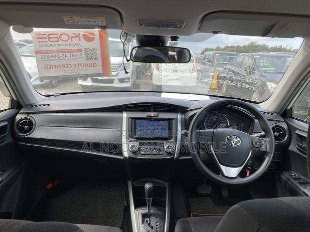 Toyota Corolla Fielder 2021 Pearl