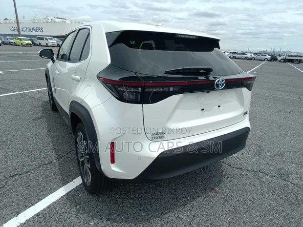 Toyota Yaris Cross 1.5 Hybrid FWD 2021 Pearl