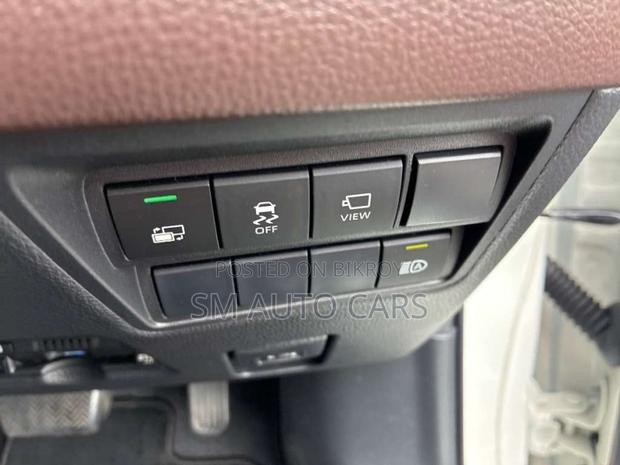 Toyota Yaris Cross 1.5 Hybrid FWD 2021 Pearl