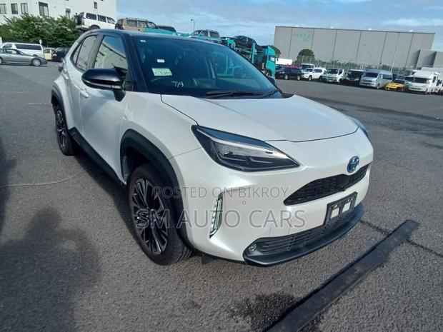 Toyota Yaris Cross 1.5 Hybrid FWD 2021 Pearl