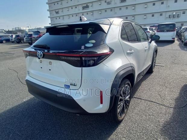 Toyota Yaris Cross 1.5 Hybrid FWD 2021 Pearl