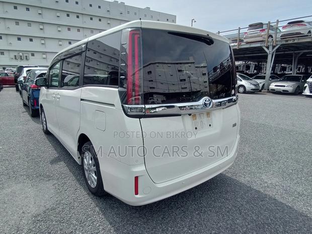 Toyota Noah 1.8 FWD Hybrid (7 Seater) 2021 Pearl