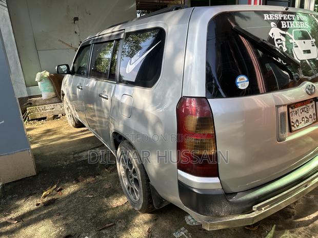 Toyota Succeed 2004 Silver