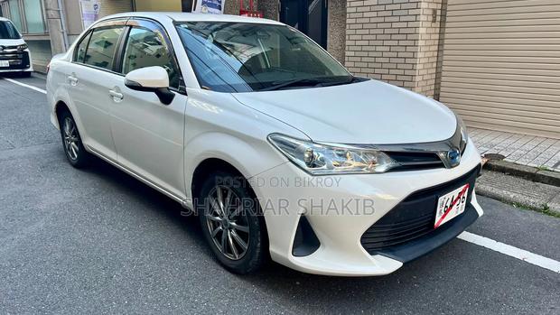 Toyota Axio 2021 White