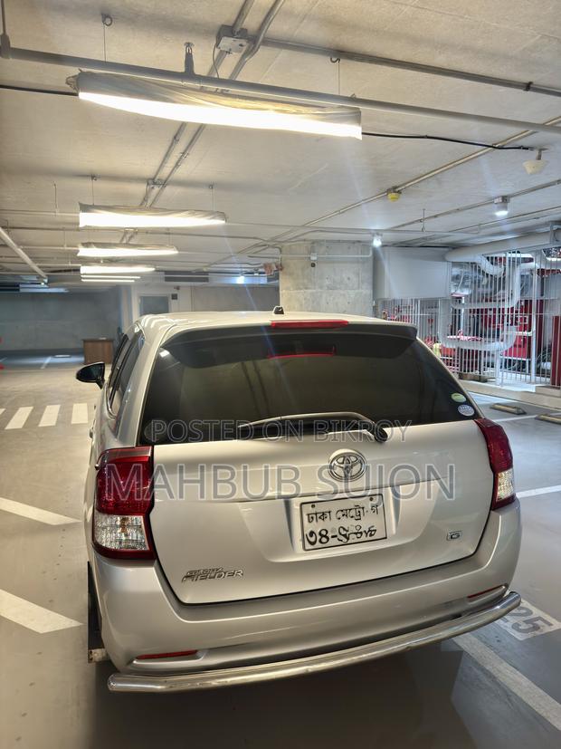 Toyota Corolla Fielder 2012 Silver