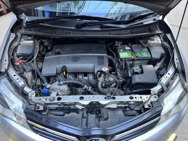 Toyota Corolla Fielder 2012 Silver