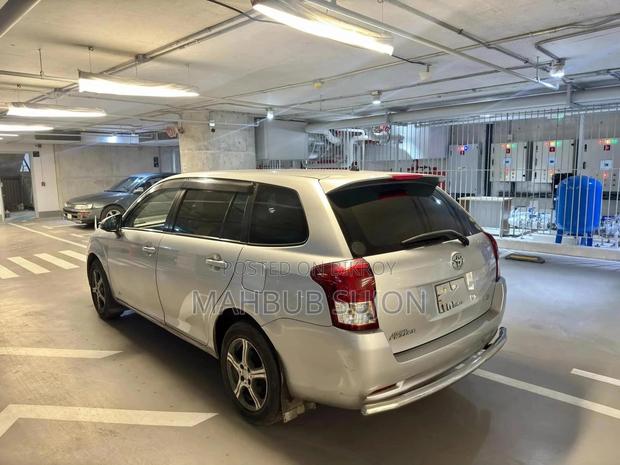 Toyota Corolla Fielder 2012 Silver
